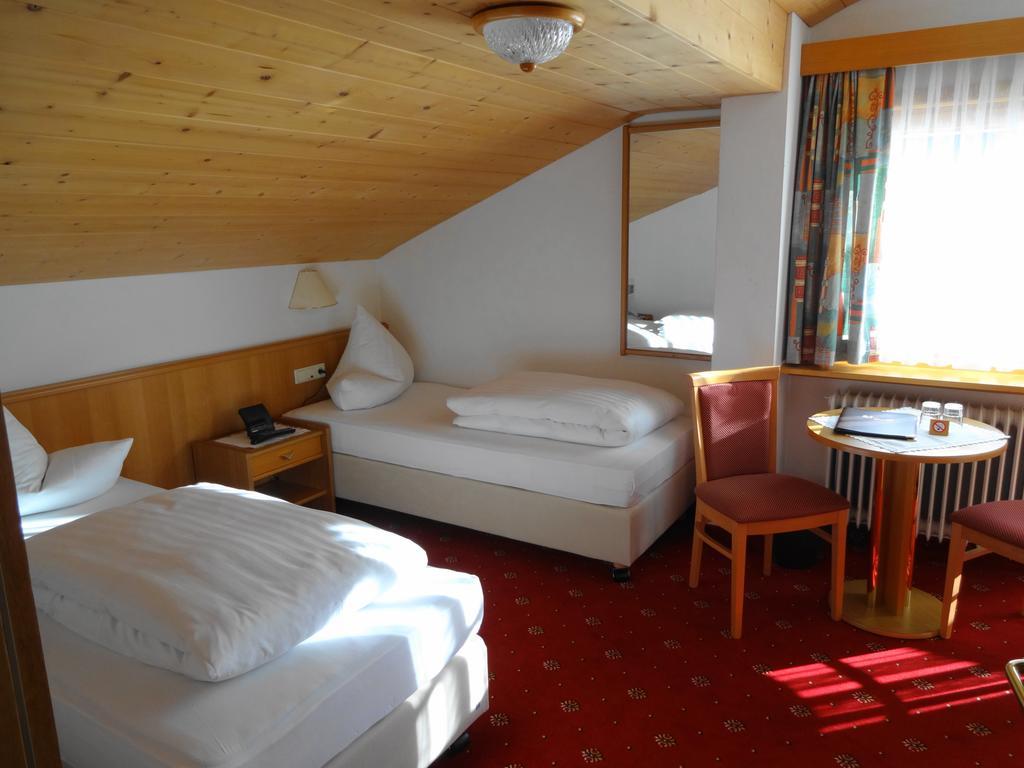 Haus Morgensonne Bed & Breakfast Sankt Anton am Arlberg Exterior photo